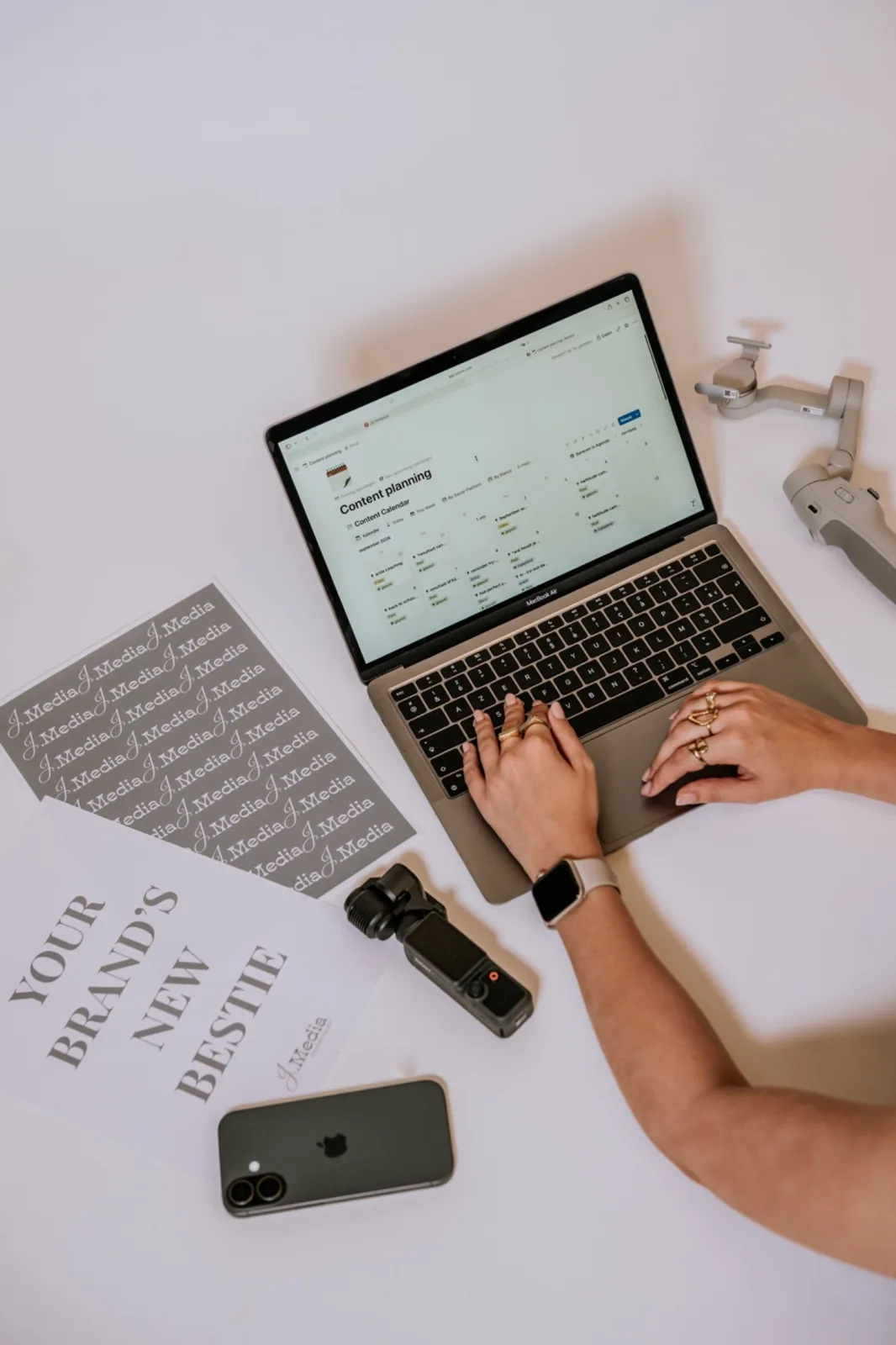 Social ads – J.Media